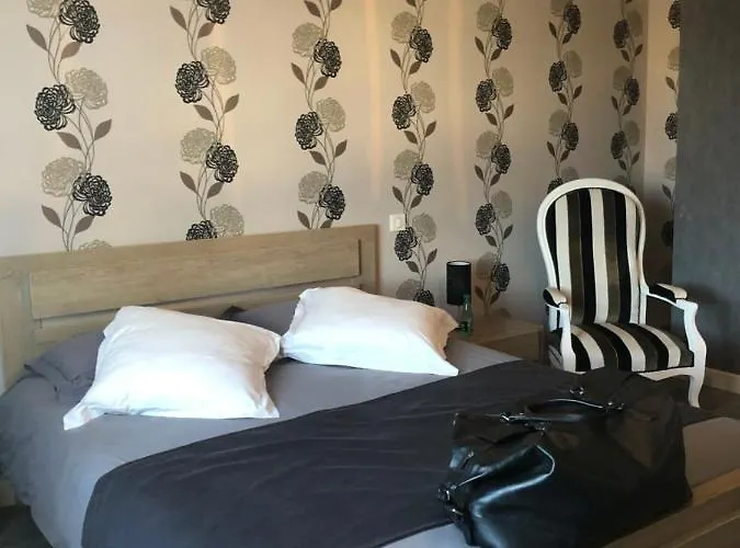 Bed & Breakfast La Colombelle 3*